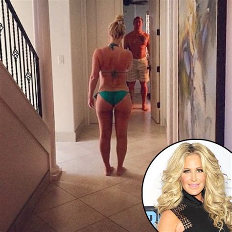 Kim Zolciak Shows Off Booty Post Pregnancy Body In A Hot Bikini—see