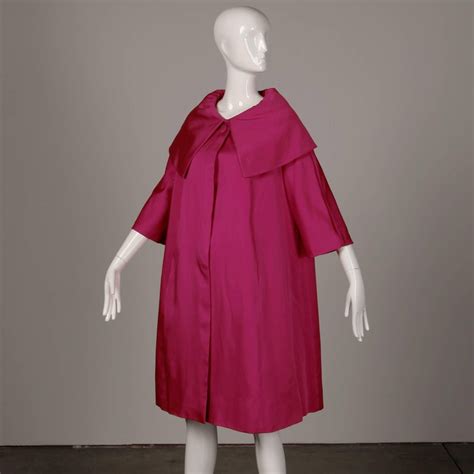 1960s Sandra Sage Vintage Fuchsia Pink Silk Satin Swing Coat With Pop