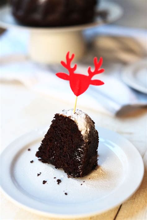 It's an easy holiday cake recipe that can be made in a pinch. The Best Chocolate Bundt Cake You Want To Make {+ video ...