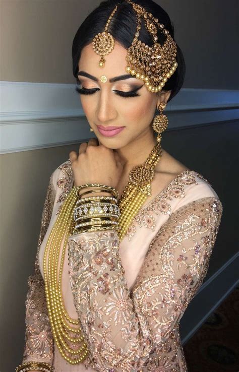 Pinterest Pawank90 Desi Bridal Makeup Indian Wedding Makeup Indian Wedding Gowns Wedding
