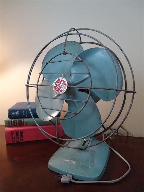 Vintage Ge General Electric Fan In Aqua Blue
