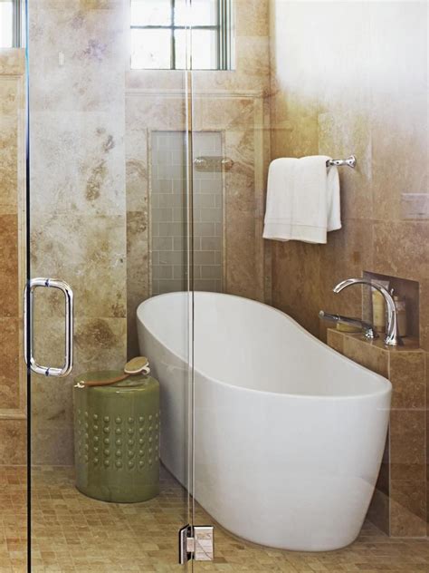 Look Inside Hgtvs 2013 Smart Home Smart Home Tub Inside Shower