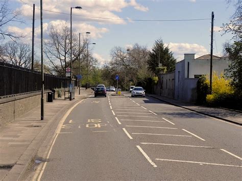 A308 Hampton Court Road Bushy Park © David Dixon Geograph Britain