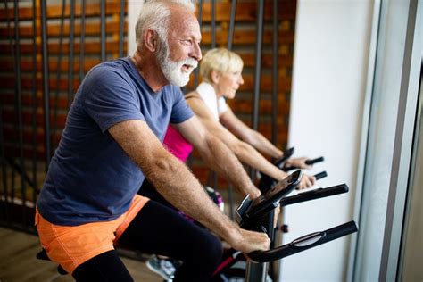 Ejercicio aeróbico para adultos mayores Vivo Deporte hazlo intensamente