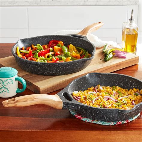 The Pioneer Womans New Cast Aluminum Cookware Set Has Everything You