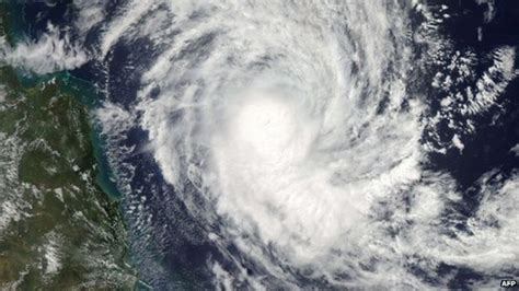 Tropical Cyclone Nathan Hits Australias Queensland Coast Bbc News