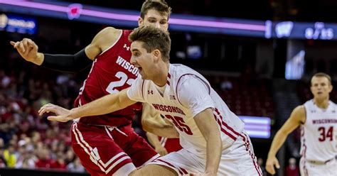 Wisconsin Basketball Badgers Hold 2018 Redwhite Scrimmage Buckys