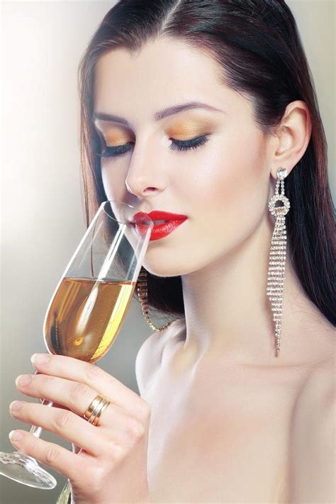 Pin By Mara Healey On New Years Eve Women Drinking Wine Wine Glass