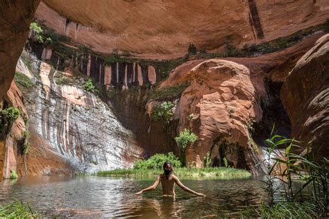 how to hike coyote gulch in grand staircase escalante in one day in 2023 places to travel