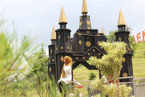 Anda bisa puas mengitari cengklik park tanpa maksimum waktu. Harga Tiket Masuk Wisata Palalangon Park Ciwidey Bandung Terbaru 2021 - Wisatainfo