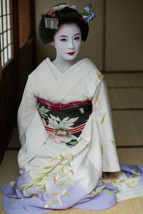 Maiko Shogunzuka Geisha Japan Geisha Art Yukata Japanese Beauty