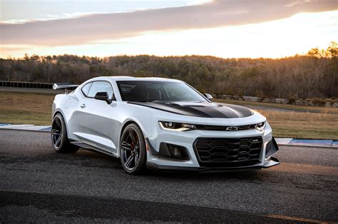 2019 Chevrolet Camaro Zl1 1le Arrives With New 10 Speed Auto Carbuzz