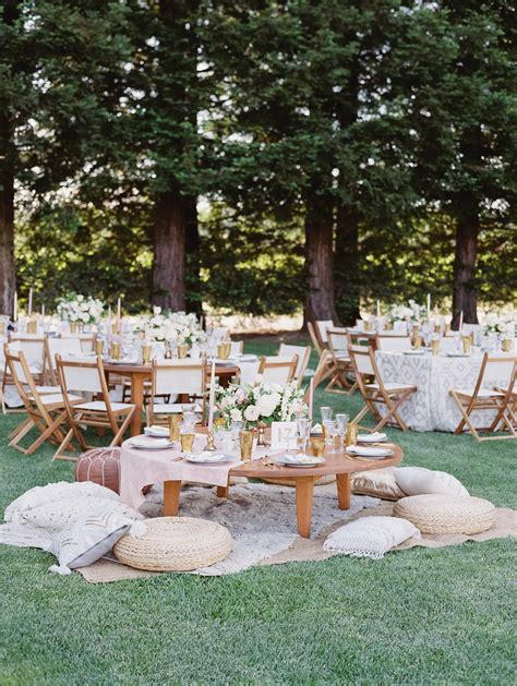 20 Unique Reception Seating Ideas That Will Surprise And Delight Your
