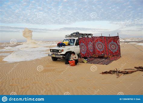 Safari No Deserto De Sahara Egypt Fotografia Editorial Imagem De Sahara Desengate 128438762