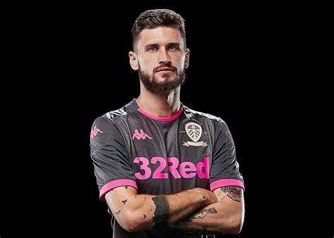 Standard uk delivery from £4.95. Camiseta suplente Kappa del Leeds United 2019/2020