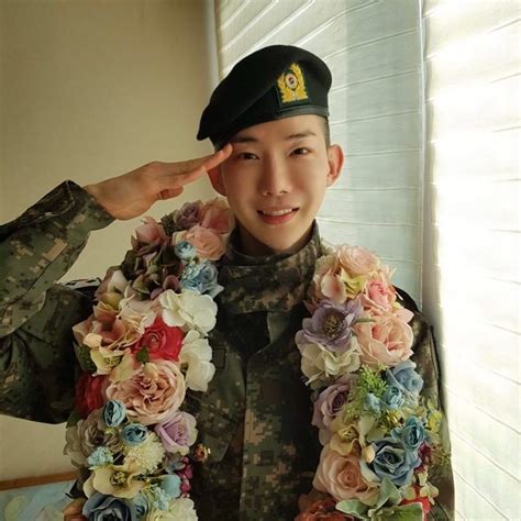 kpop idols military discharge 2020 k pop galery