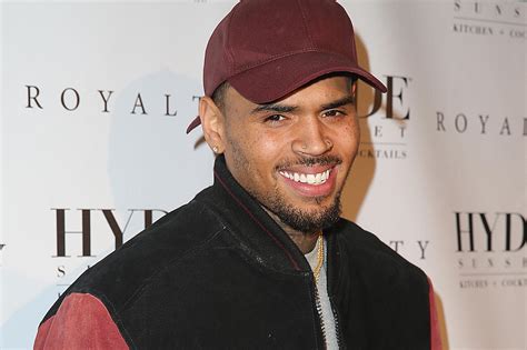 Chris Brown Announces New Album Heartbreak On A Full Moon