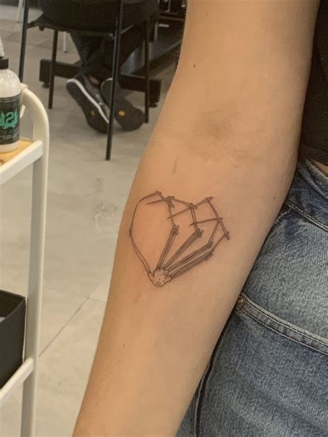 Jess On Twitter Tattoos Geometric Tattoo Inspirational Tattoos