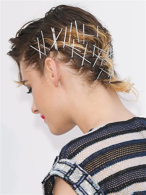 Wearing Bobby Pins Is The Biggest New Trend For Your Hair Stylight