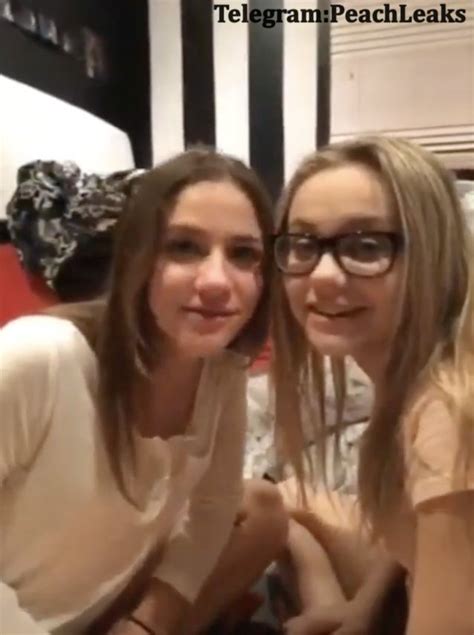 Who Are These Two Girls From A Threesome Video On Telegram Peachleaks