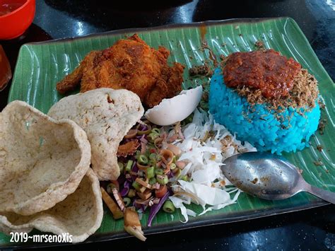 Restoran kambing bakar kontena setia alam. Me as MrsEnoxis: Lunch @ Kambing Bakar Kontena Setia Alam
