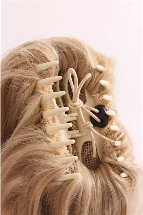 Flicky Grip On 18 Inch Ponytail Best Wigs Online Sale