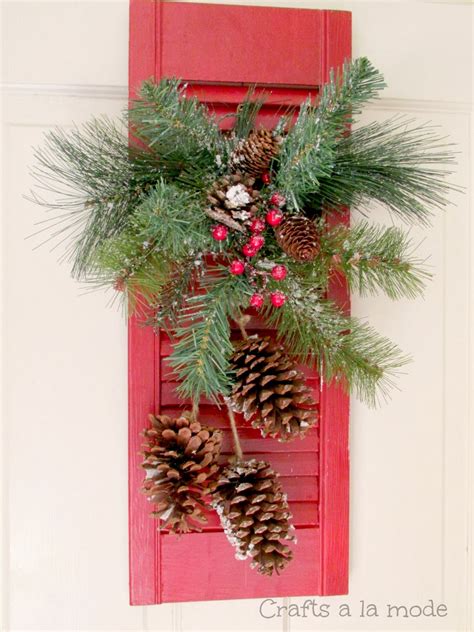 Red Shutter Christmas Door Decoration Crafts A La Mode