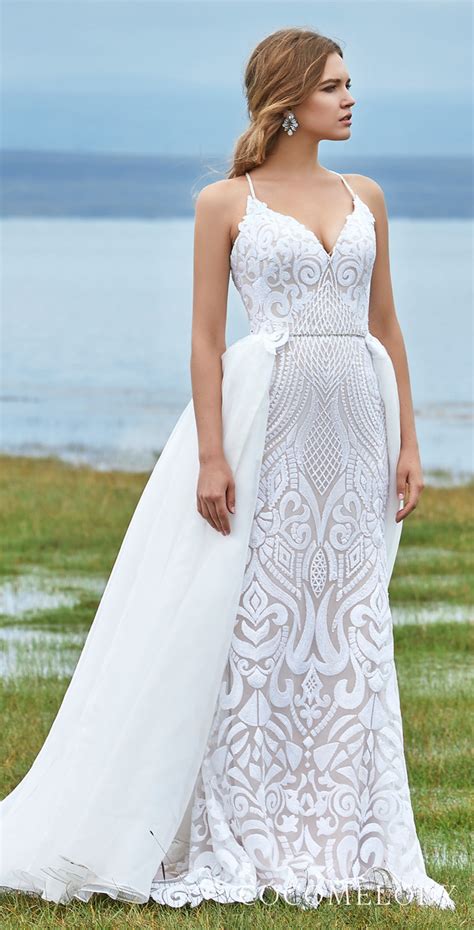 Anomalie, another online wedding dress site that uses visualization software, is giving away free custom veils with the purchase of a dress. CocoMelody Wedding Dresses 2019 + A Black Friday Sale