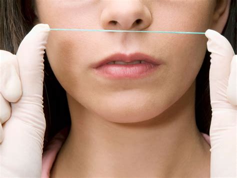 How To Extract Blackheads Yourself - HOWOTREMVO