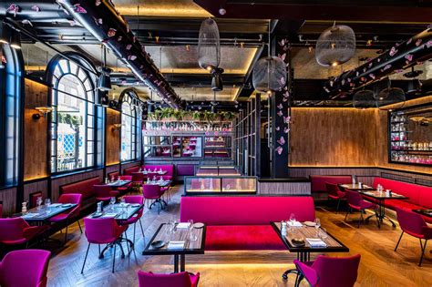 Magenta, a new Northern Italian restaurant, opens in the Megaro Hotel