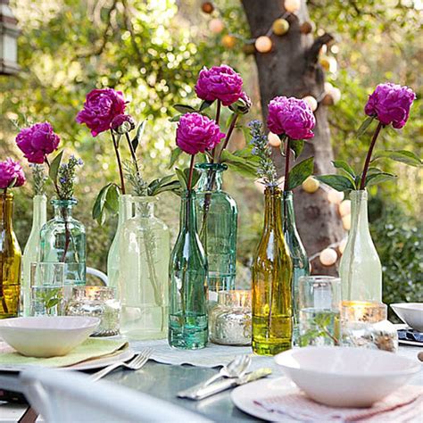 Check out our favorite engagement party decorations, from rustic table centerpieces to elegant photo backdrops. Party Table Decorating Ideas: How to Make it Pop!