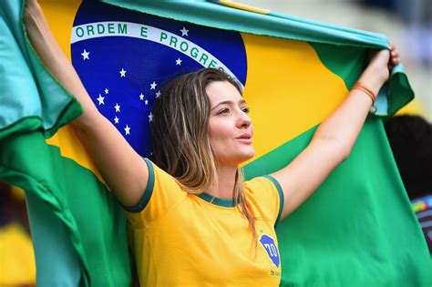 Brazil People Wallpapers Top Free Brazil People Backgrounds Wallpaperaccess