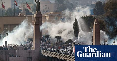 Egyptian Protesters Defy Cairo Crackdown In Pictures World News The Guardian