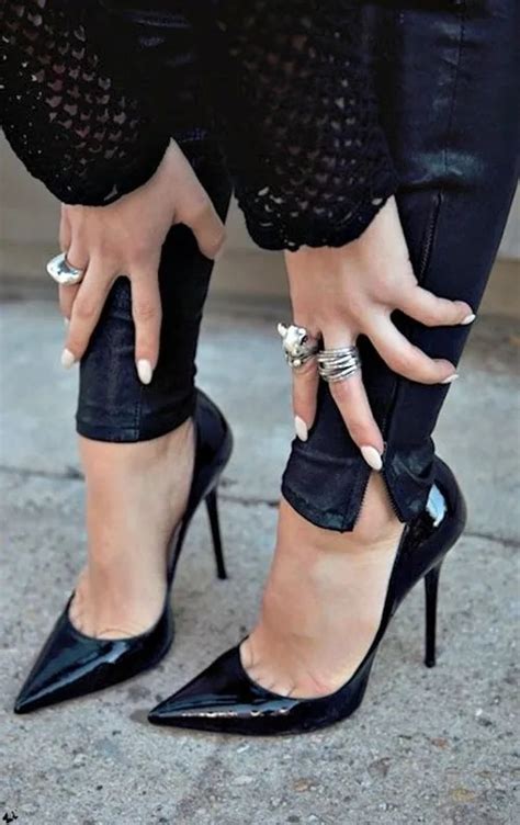 styles chic designer heels    owned