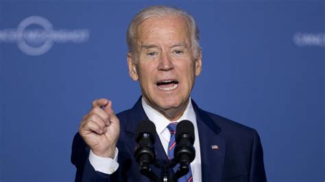 Biden Urges Congress To Fund Cancer Moonshot