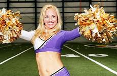 cheerleader ravens nfl molly shattuck arrested sentenced relationship menor abusar porrista acusada comments