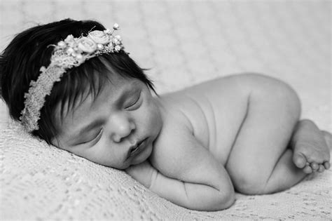 Lindsey Welch Photography Frederick Md Newborn Baby Girl Studio