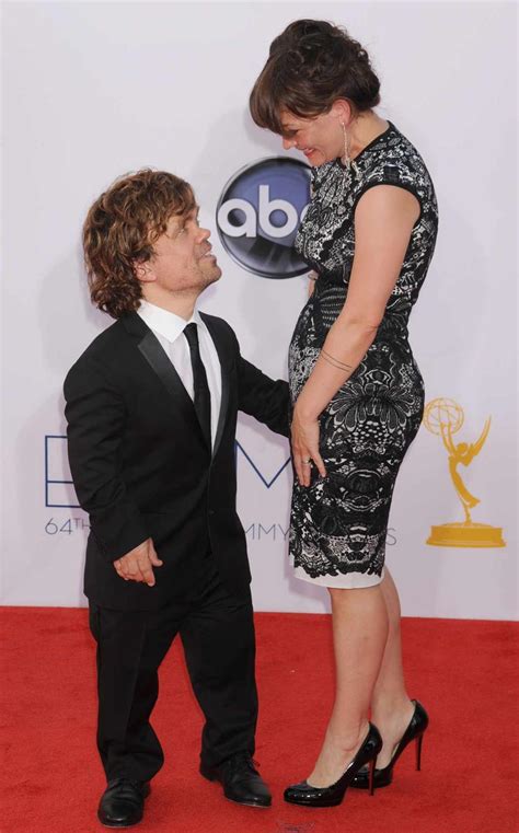 Who Is Peter Dinklages Wife All About Erica Schmidt Yahoo Sports