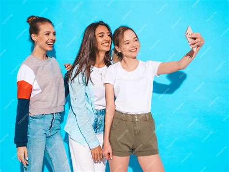 Free Photo Girls Taking Selfie Self Portrait Photos On Smartphone