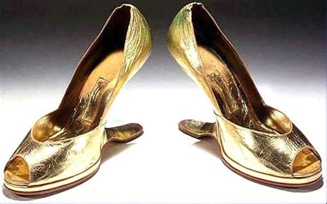 ¡celebra la vida y legado de celia cruz! Celia Cruz Shoes, flying shoes | Heels