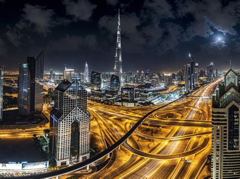 Burj Khalifa Skyscraper In City Dubai United Arab Emirates 4k Ultra Hd Desktop Wallpapers For