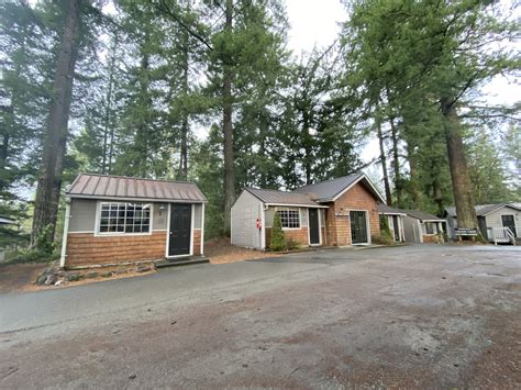 Hilltop motel & restaurant (inn), grand falls (canada) deals. Hilltop Cabins - Lake Retreat Camp