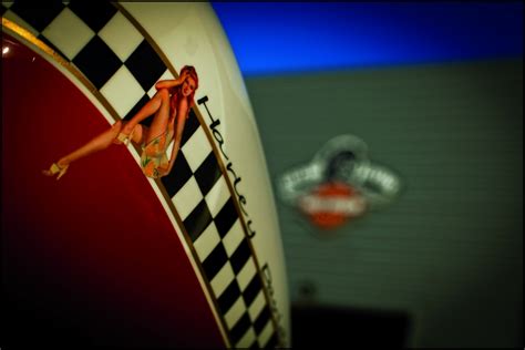 44 Harley Davidson Pin Up Wallpaper Wallpapersafari