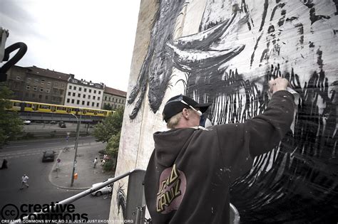Banksy Graffiti Roa In Berlin