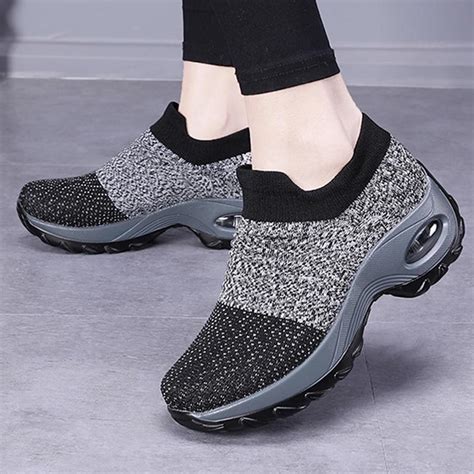 The Secret Cult Walking Shoe That Walkers Everywhere Are Obsessed With Eat This Not That