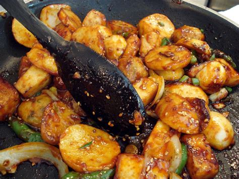 Recipe Spicy Stir Fried Fish Cakes Uhmook Bokkeum Or Uhmook