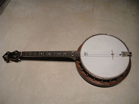 Vintage 4 String Banjo Help Help Help Collectors Weekly