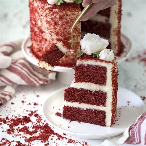 Fluffy, moist and amazing with yummy cream cheese frosting. This is a very Colorful easy Red velvet cake made with cream cheese frosting and American ...