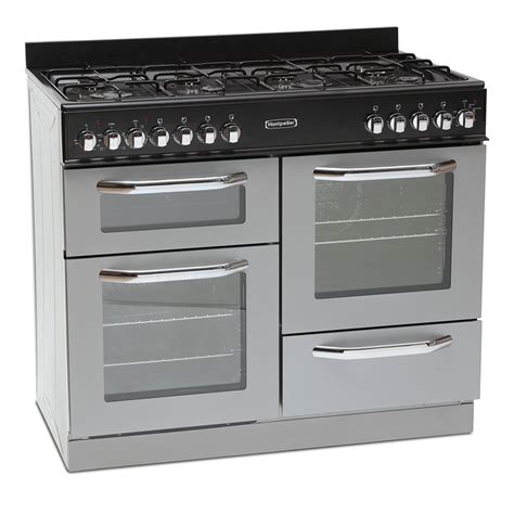 Experience cruising comfort and mileage during recreational and work activities. Montpellier MR100DFS/K Duel Fuel Range Cooker