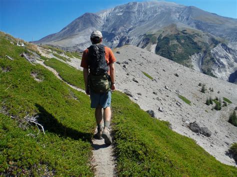Mt St Helens Day Hike • College Outdoors • Lewis And Clark